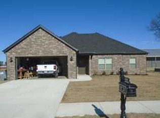 1812 Seay Cir, Pea Ridge, AR 72751