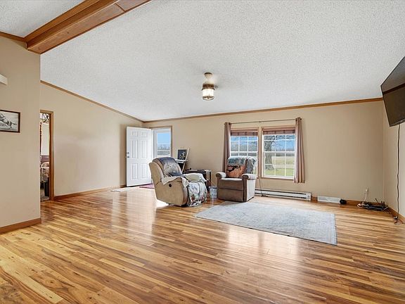 3rd image of 6009 Park Rd