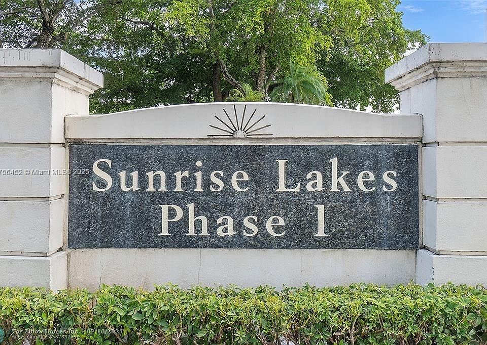 1st image of 2901 Sunrise Lakes Dr #312