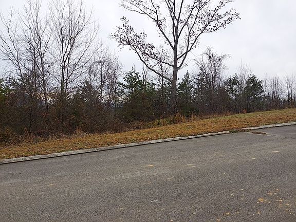 5th image of 275 Bob White Dr