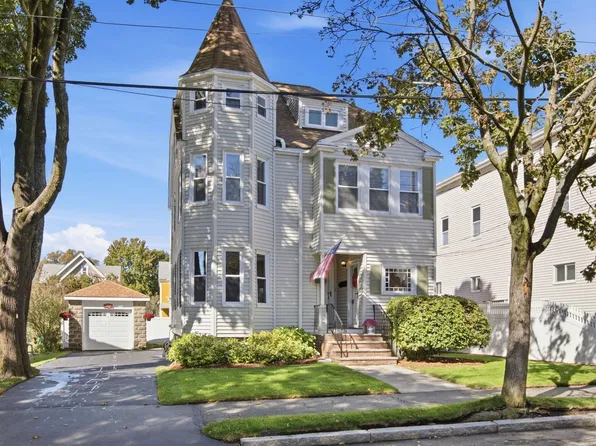 24-26 Tappan St, Melrose, MA 02176