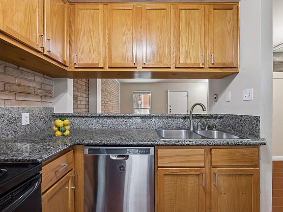 2nd image of 1205 Autrey St APT 9