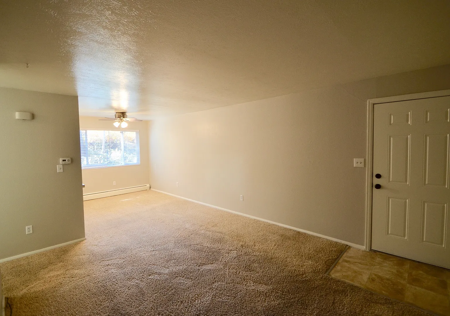 5705 S Pearl St — Photo 2