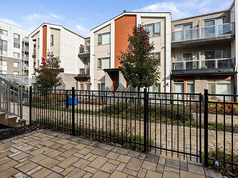 60 Orchid Place Dr #8 — Photo 23