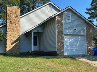 103 Carmichael Ln, Spring Lake, NC 28390