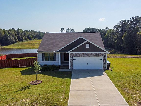 2nd image of 863 Avery Pond Dr