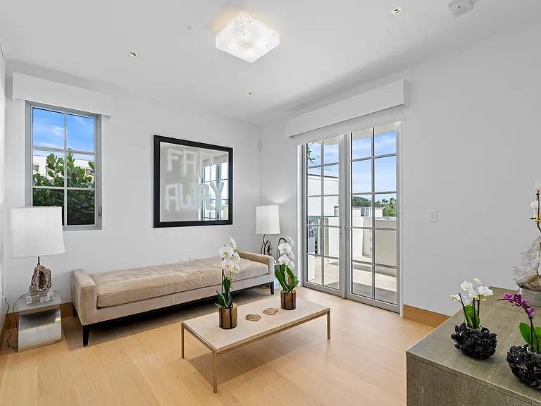 247 Worth Ave #PENTHOUSE — Photo 32