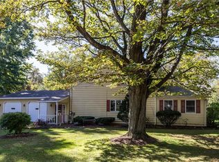 8348 Windsor Beach Ct, Erie, PA 16511