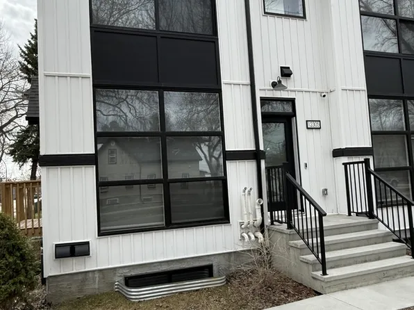 12305 119th Ave NW Unit 1, Edmonton, AB T5L 3W7