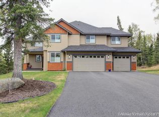 5225 Bishops Castle Cir, Anchorage, AK 99516