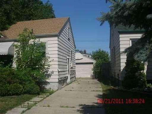 2nd image of 21850 Beechwood Ave