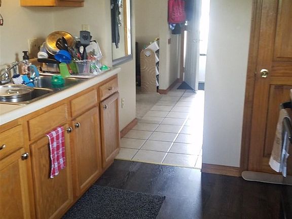 4th image of 44 Belmont St
