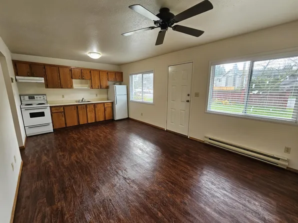 2294 McKenzie Rd #7, Abbotsford, BC V2S 3Z8