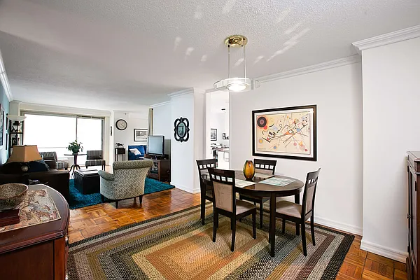 Rented by Taylor Made Brokerage, Inc | media 1