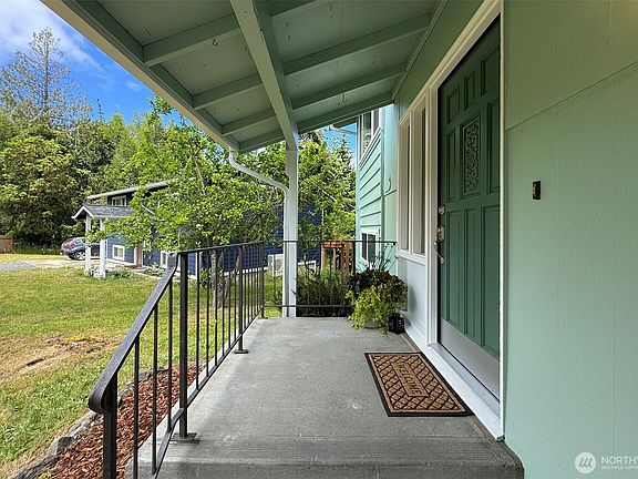 2nd image of 71 Whispering Firs Road