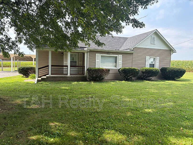 4 bed, 1.5 bath, 1876 sqft, $1,650 — Photo 2