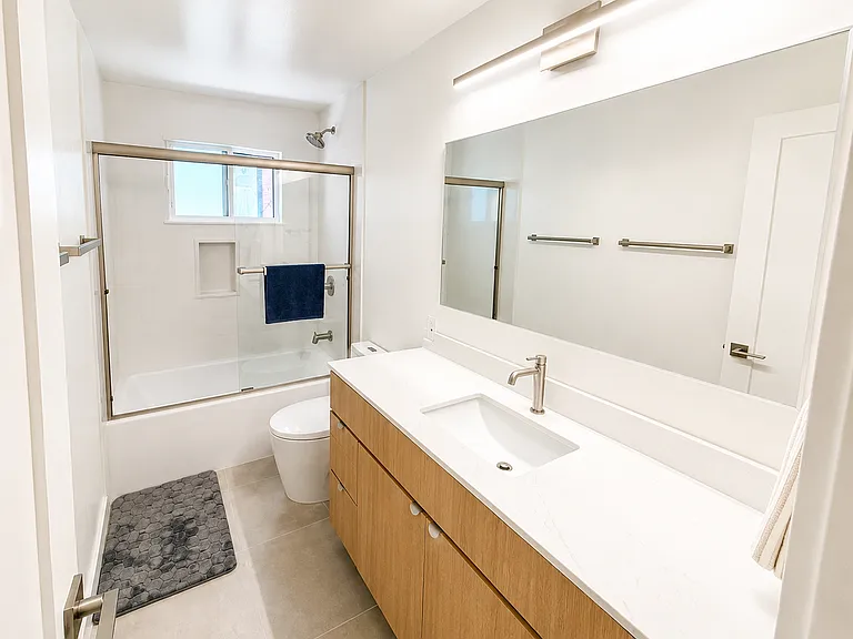 2216 Santa Clara Ave #A — Photo 7