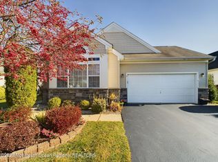 17 Neville Ct, Manchester, NJ 08759