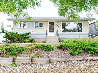5015 W 58th St, Camrose, AB T4V 2G7