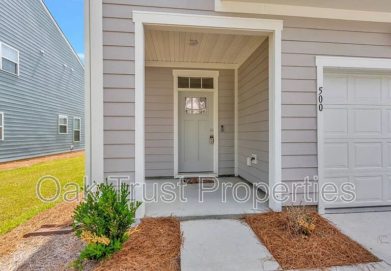 500 Trotters Ln — Photo 4