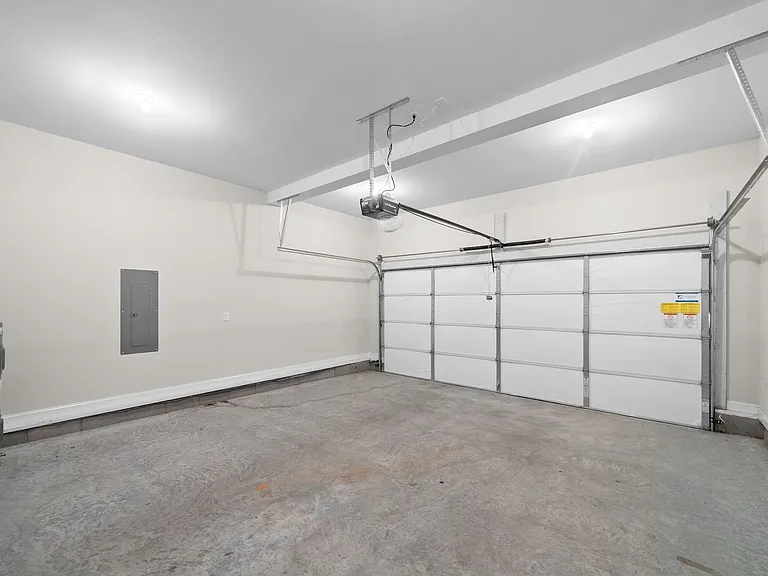 668 Crestone Ct — Photo 30