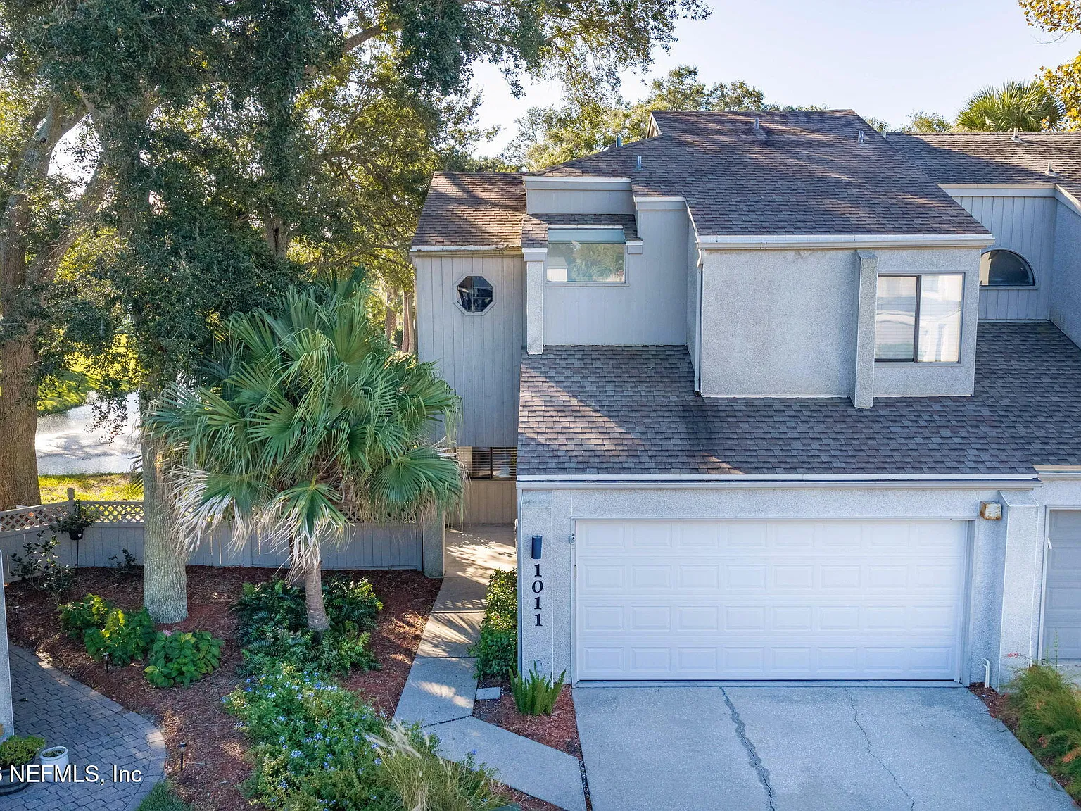 3 bed, 2.5 bath, 1584 sqft, $4,700 — Photo 1