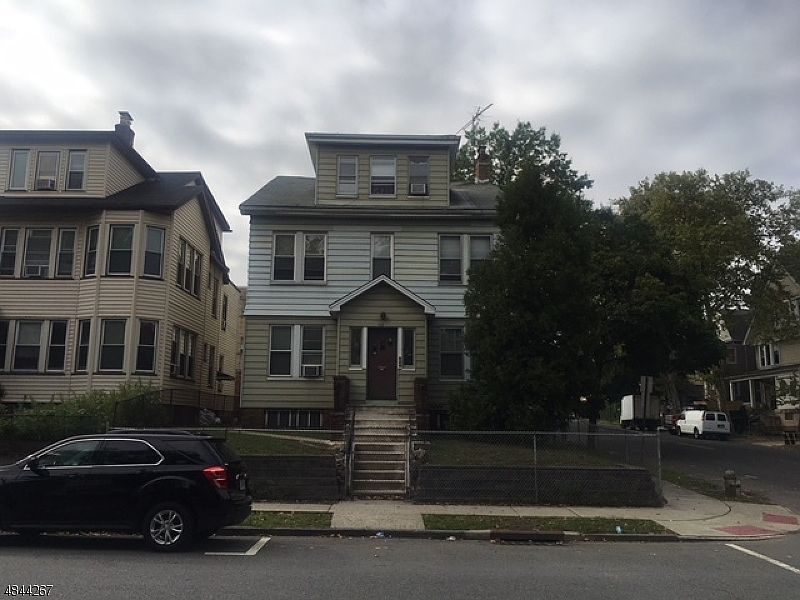1st image of 103 Hollywood Ave