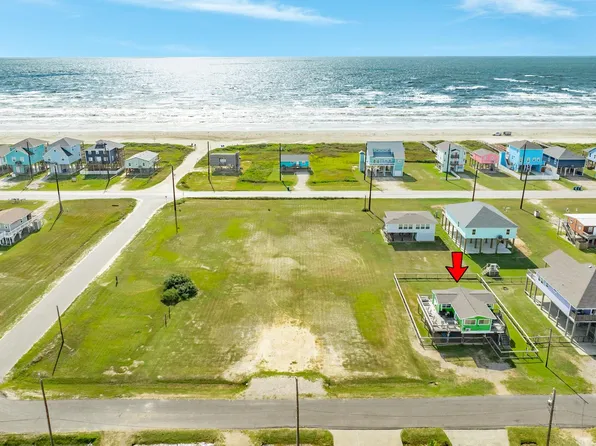 4418 Palm St, Freeport, TX 77541