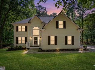 430 Ridgemont Dr, Fayetteville, GA 30215