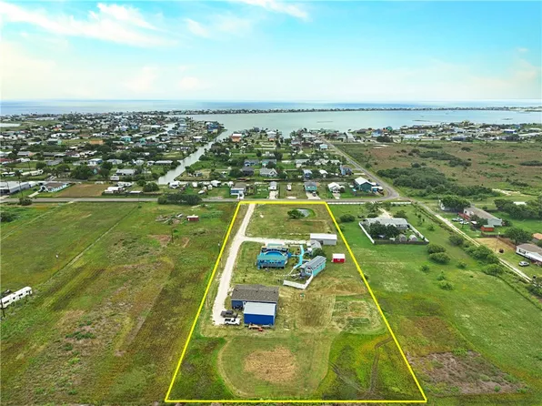 260 Allen M Parks Dr, Rockport, TX 78382
