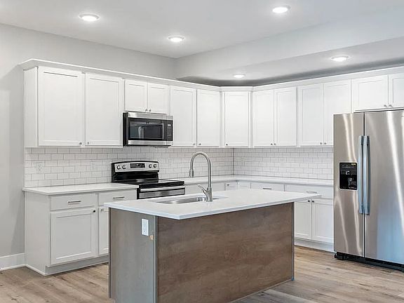 2nd image of 16685 Wilden Dr