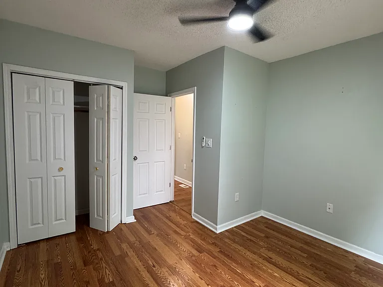 1202 Webster Ave — Photo 8
