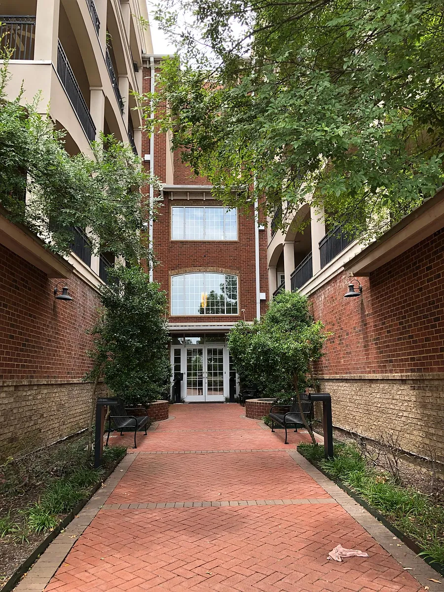 Building Photo - 665 Tennessee St #202