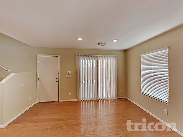 963 Eureka Dunes Ave — Photo 6