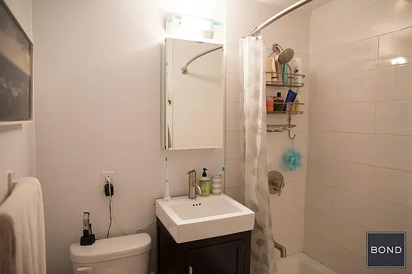 Rented by Bond New York | media 40