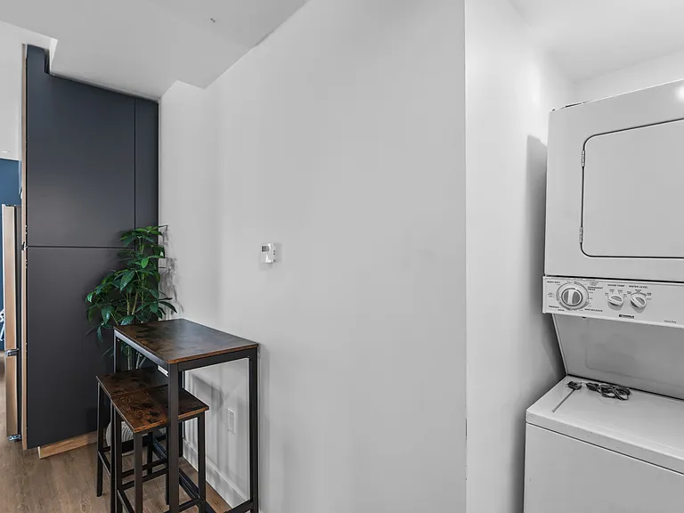 7242 Volta Ct #B — Photo 8