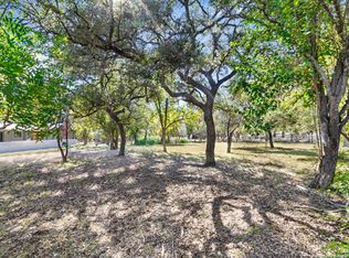 142 Royal Oaks, Kerrville, TX 78028