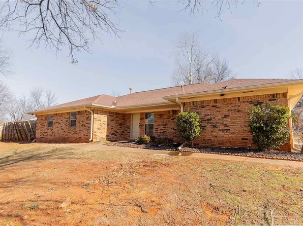 1623 S Surrey Dr, Stillwater, OK 74074