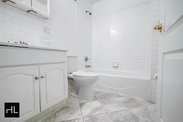 Rented by Highline Residential | media 22