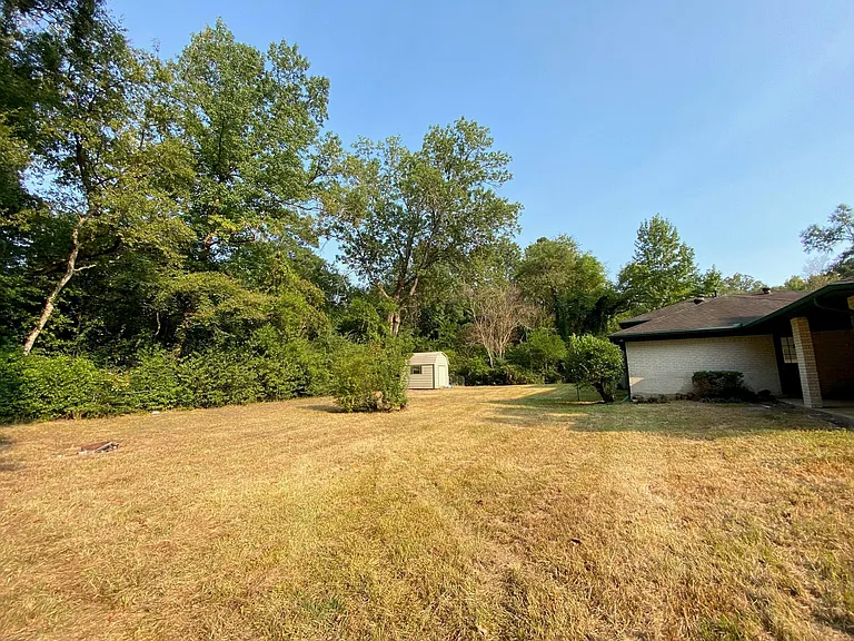 410 Cordell Dr — Photo 31