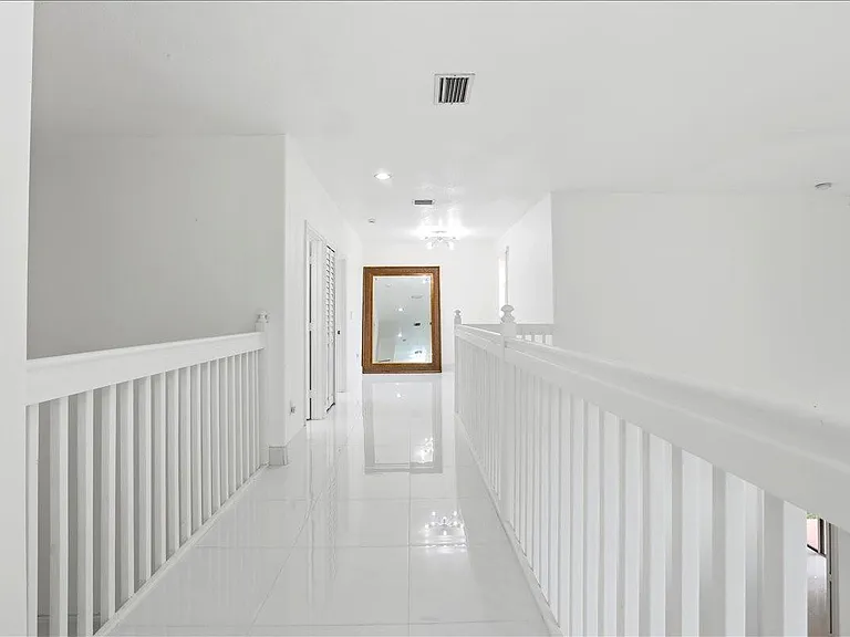 3802 SW 165th Ter — Photo 27