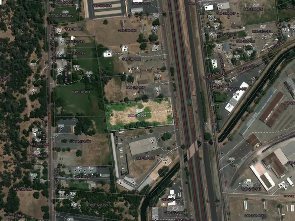 5216 Westside Rd, Redding, CA 96001