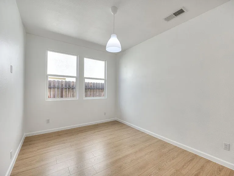 1511 N Encoure Way — Photo 18