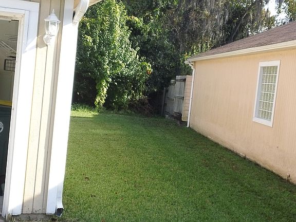 2nd image of 8223 Lake Woodbourne Dr E
