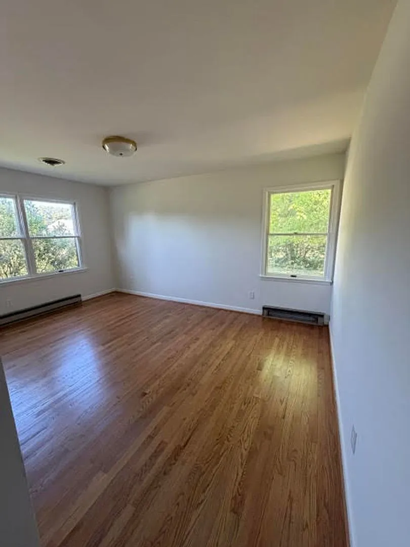 Hughesville 3BR 2.5 Bath — Photo 1