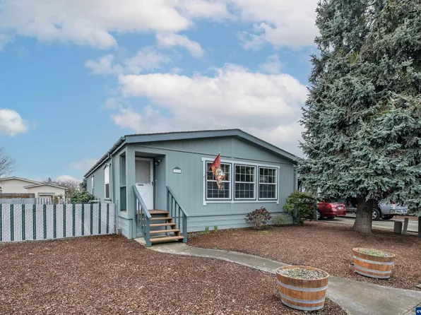 3220 Galena Loop, Lebanon, OR 97355