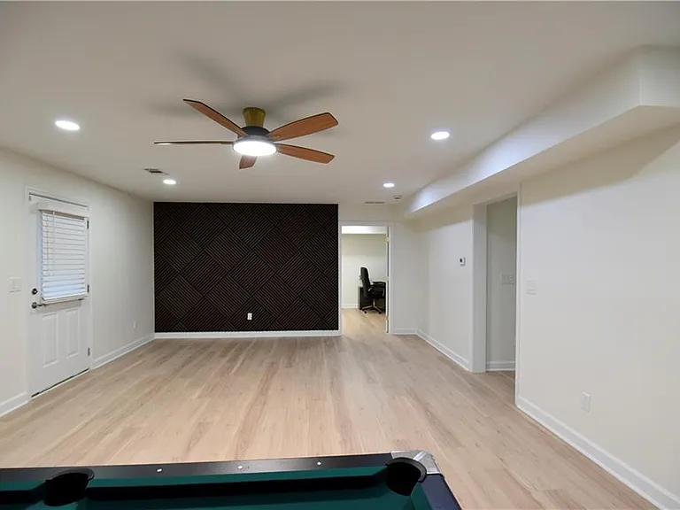 1805 Kingsbridge Ct — Photo 38