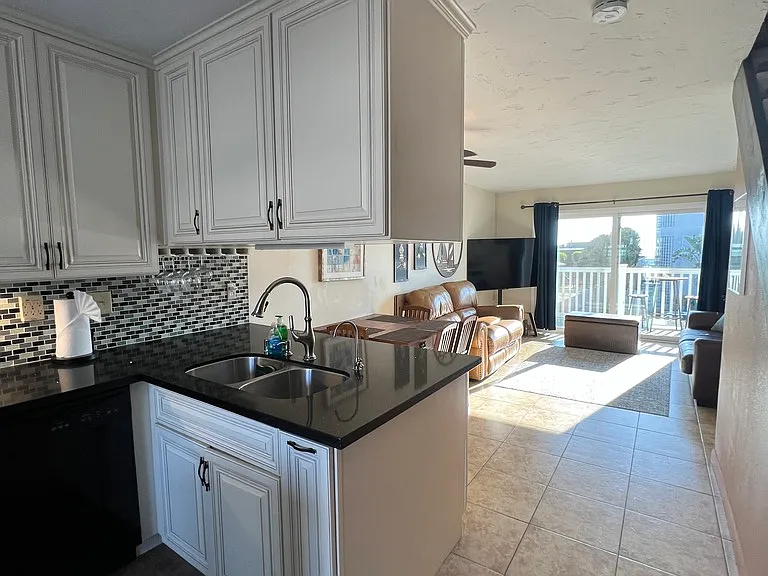 1111 Seacoast Dr #17 — Photo 6