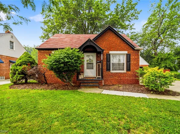 316 E 327th St, Willowick, OH 44095
