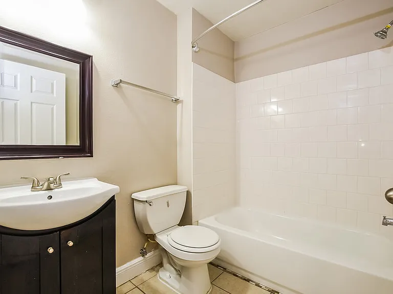 870 Jarnac Dr — Photo 18